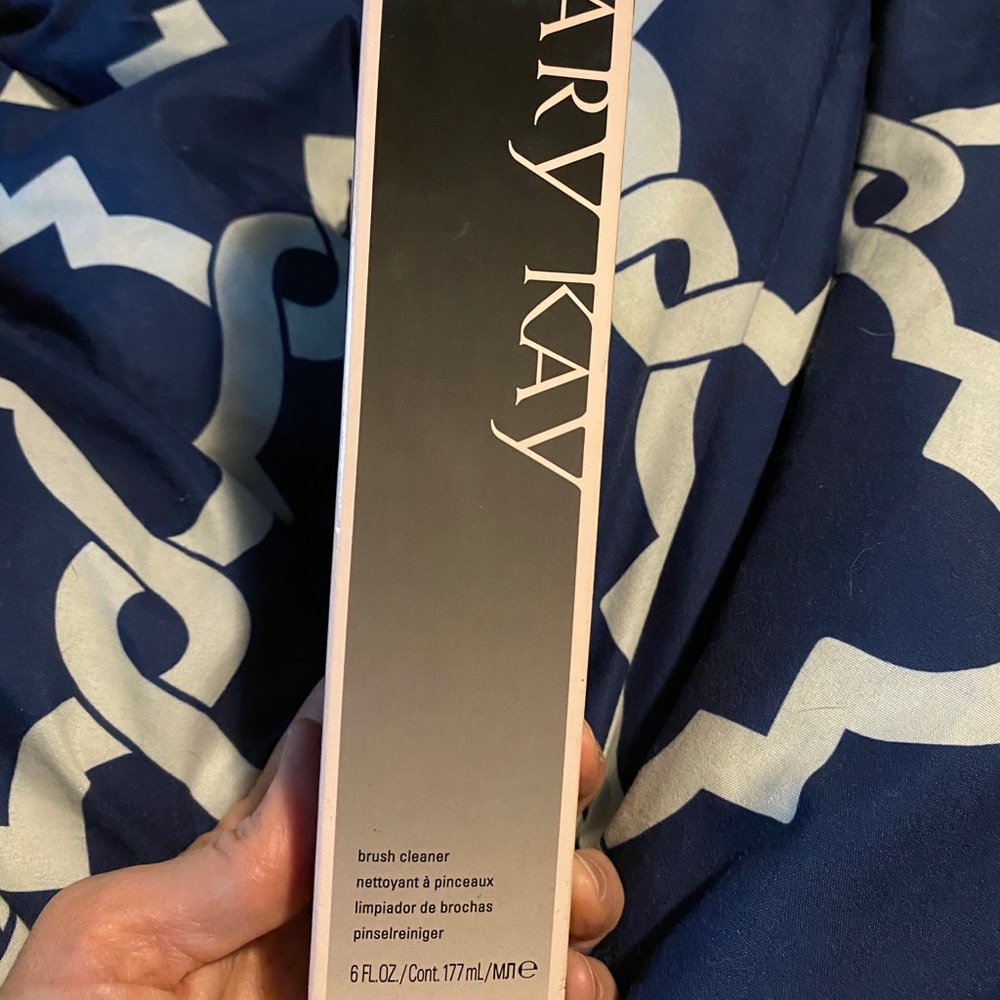 Mary Kay Brush Cleaner